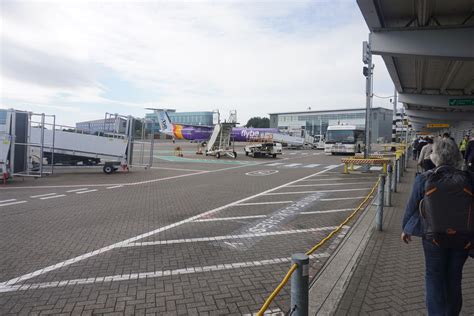 southampton airport arrivals today